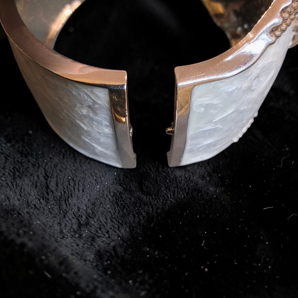 Silver Tone Owl Cuff Bracelet White Marbled Resin Statement Hinge Bangle - Picture 9 of 11